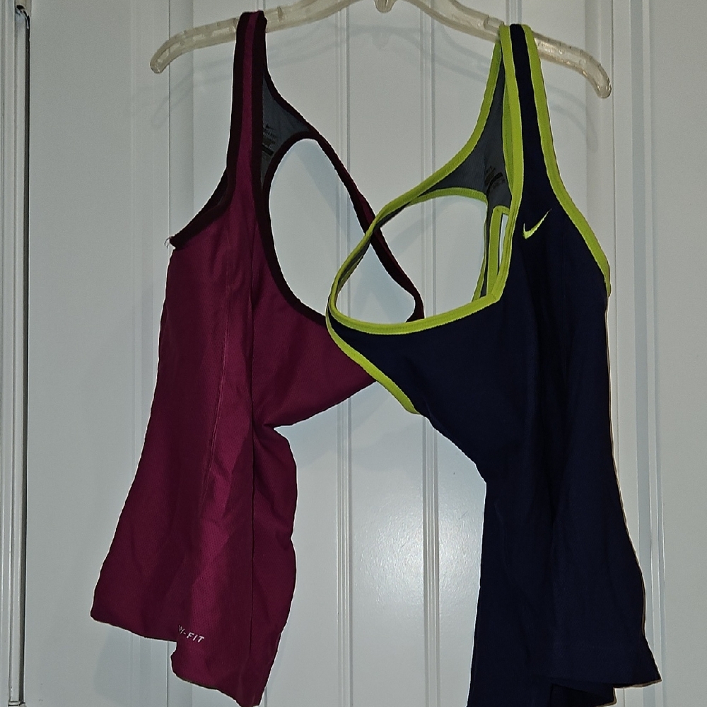 Nike Women's Sports Bras - Burgundy and Navy